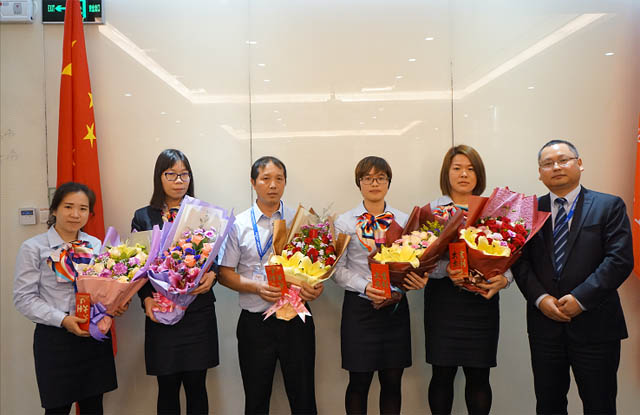 優(yōu)秀的“服務(wù)天使”們,他們是默默付出的幕后英雄!他們是最可愛(ài)的人